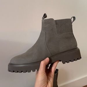 Madewell Henry Lugsole Boot in Nubuck